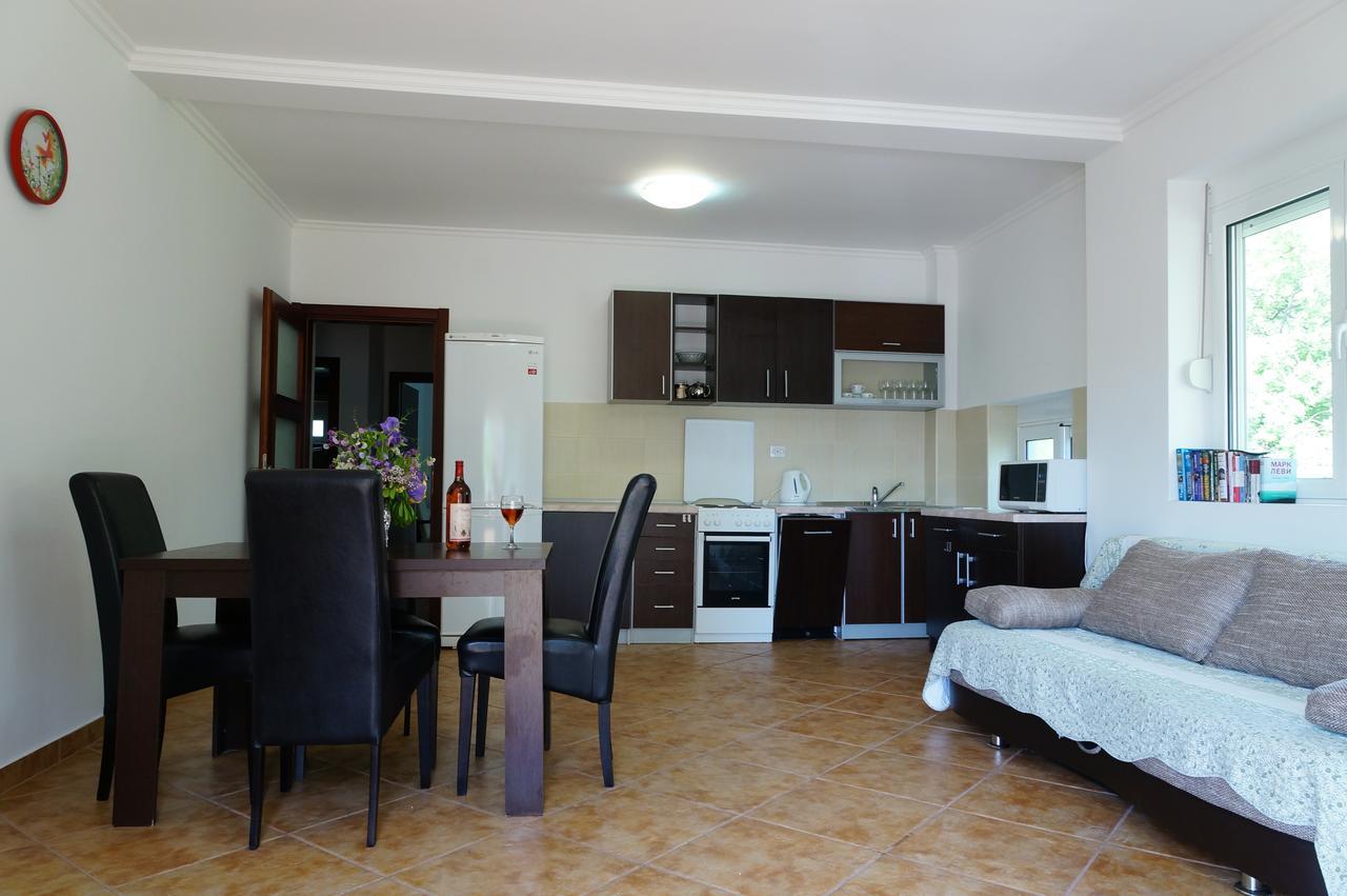 Apart Hotel Forte Roses Montenegro Ko Buljarica Petrovac Bagian luar foto