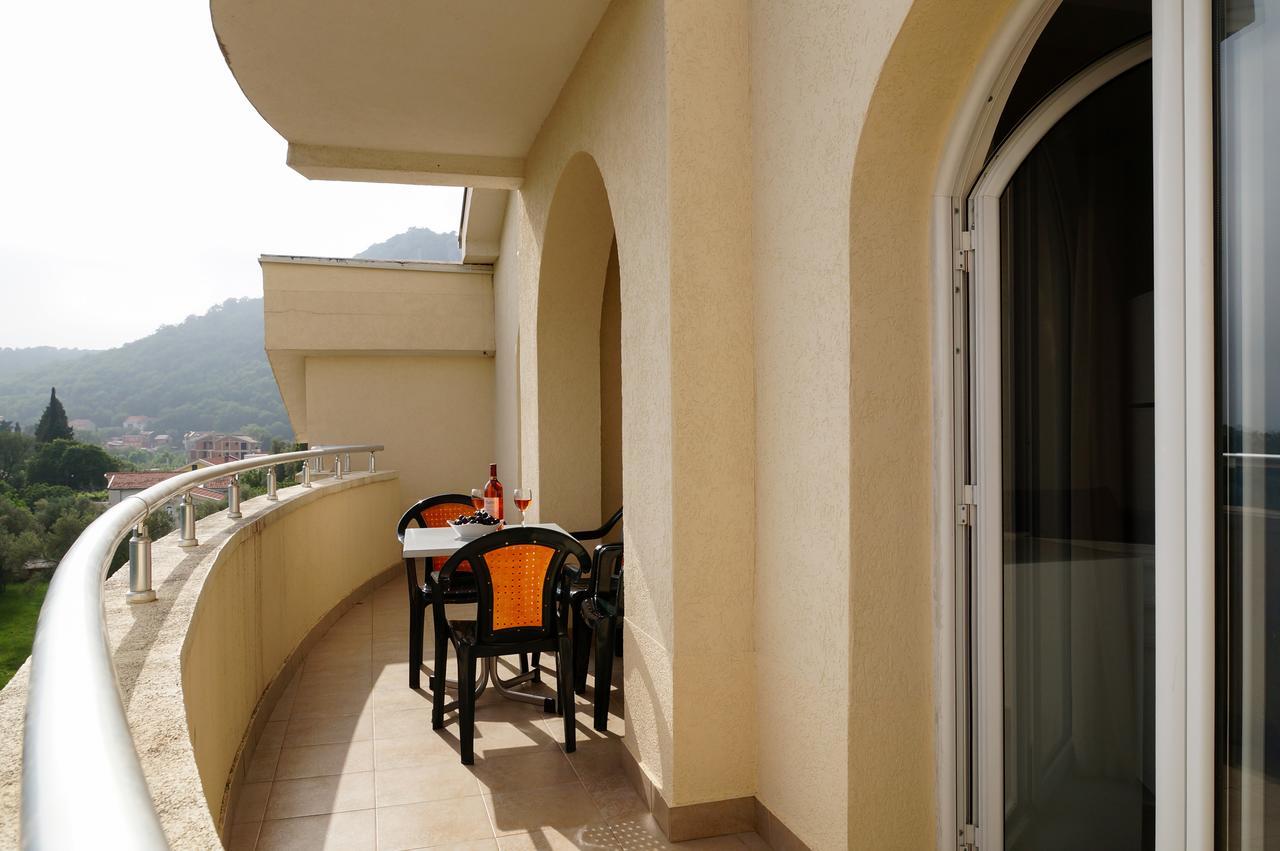 Apart Hotel Forte Roses Montenegro Ko Buljarica Petrovac Bagian luar foto